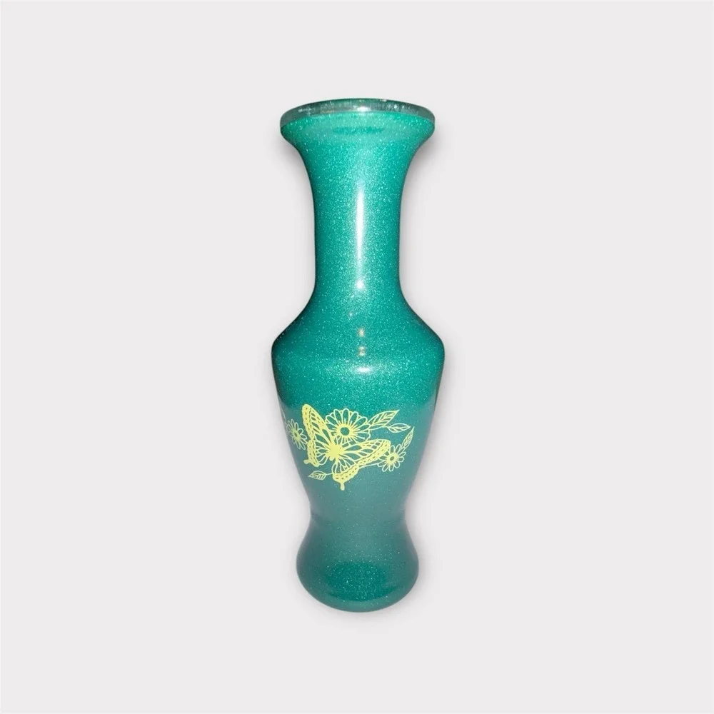 Unbranded emerald green